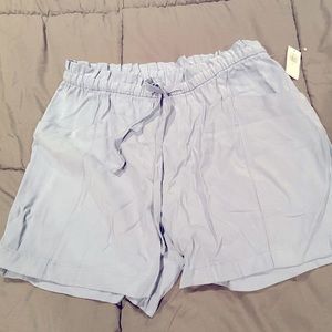 Old navy dress shorts, light blue, medium, new with tags